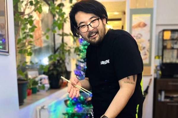 Rikito Watanabe de la Chefi la cuțite este într-o relație de șase luni. Cine este Bianca, cea care i-a furat inima: ”Ea mi-a dat mesaj” / FOTO