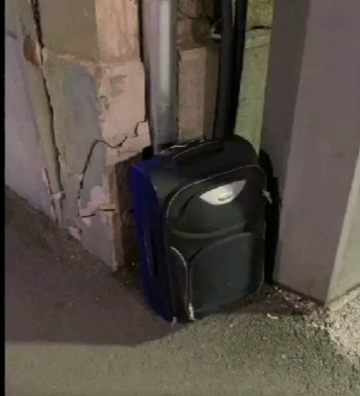 S-a găsit o valiză suspectă în Piața Catedralei din Arad. Ce au descoperit geniştii ajunși la fața locului / FOTO