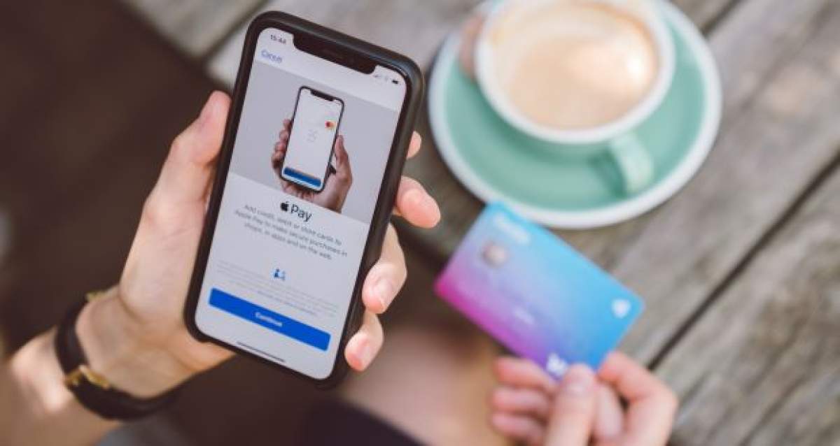 Revolut (P) 1.5 milioane de români folosesc Revolut. Care sunt facilităţile de care se bucură zi de zi