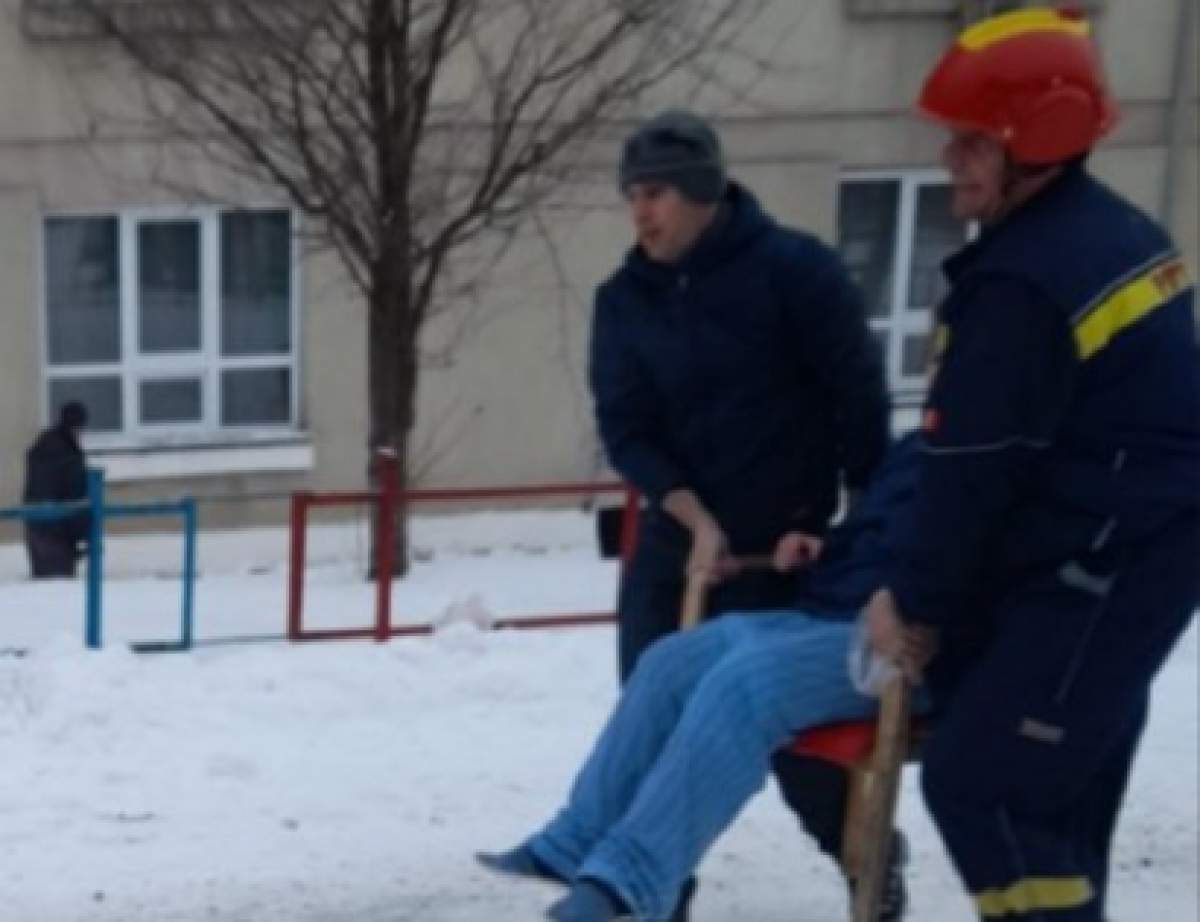 Incendiu de proporții în Alba, la un cămin de bătrâni. 50 de vârstnici au fost evacuați de urgență / FOTO