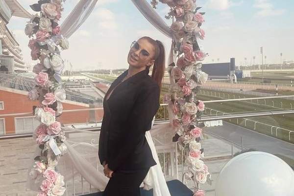 ”Îl iubesc!”. Anamaria Prodan, fotografie incendiară în Dubai, alături de bărbatul care și-a înșelat iubita / FOTO