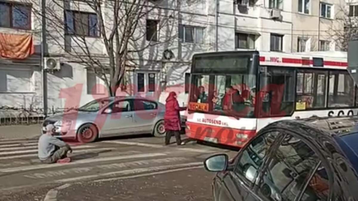 Un bărbat aflat în carantină a blocat circulația și a bătut un instructor auto, după ce a pierdut la păcănele, în Vaslui. Ce sancțiune a primit