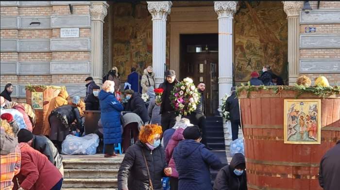 Mihaela Galani a fost înmormântată azi, în rochie de mireasă. Afaceristei din Constanța i s-au pregătit cele mai frumoase funeralii