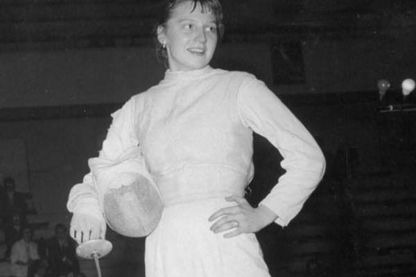 A murit Olga Orban-Szabo, prima campioană olimpică a scrimei românești. Sportiva s-a stins din viață la 83 de ani