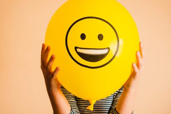 Zodiile care vor redescoperi fericirea începând cu luna octombrie. Nativii au parte numai de lucruri bune