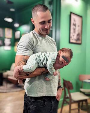 Vladimir Drăghia, un tată implicat. Cum s-a fotografiat alături de fetițele lui: "Dragostea este la pătrat" / FOTO