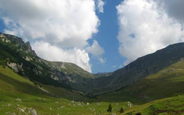 Locul din România unde găsești Gura de Rai! Ce se întâmplă cu oamenii care intră în acest loc magic