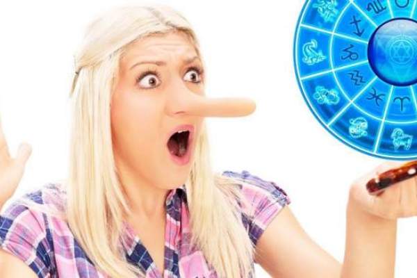 Zodii de femei prefăcute. Crezi că te plac, dar...te mint frumos!