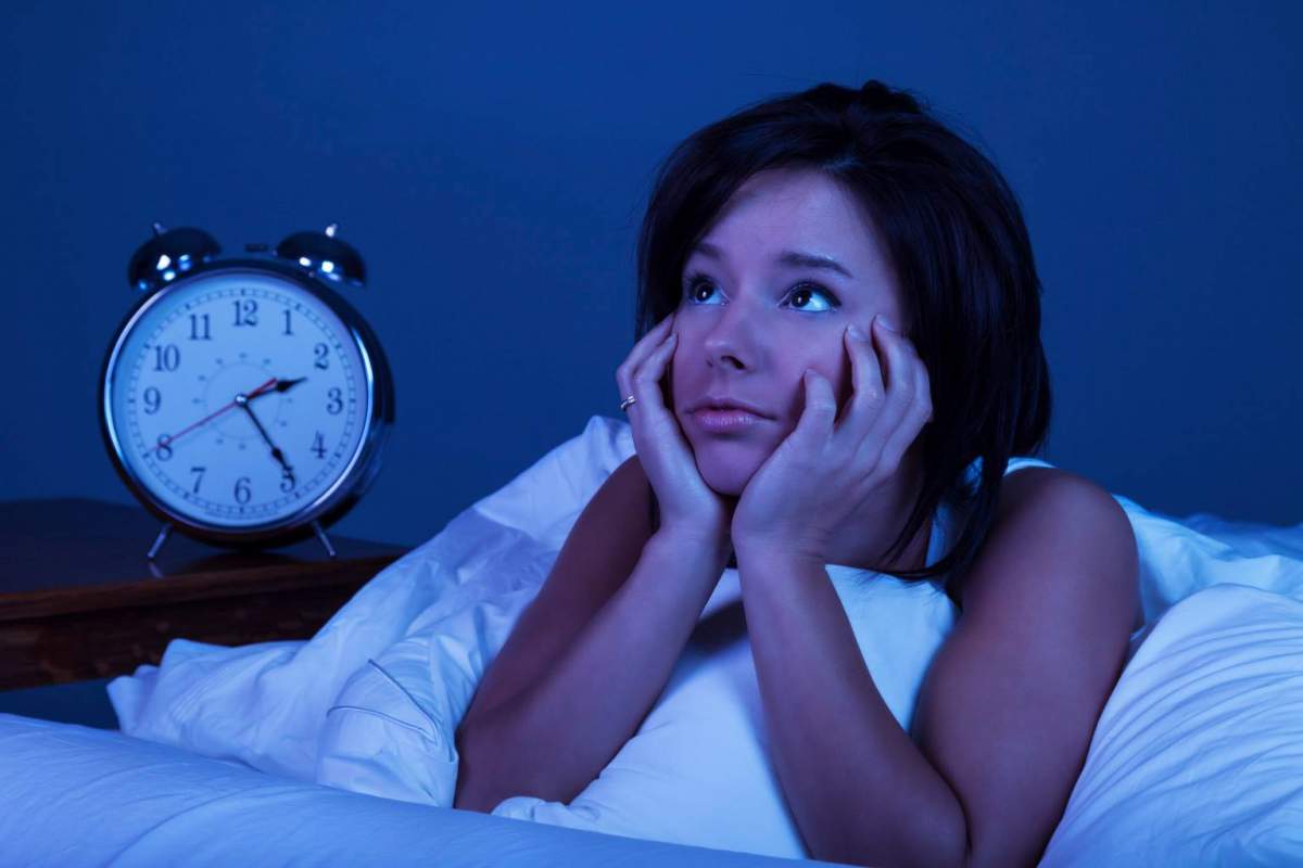 Amestecul din două ingrediente care te ajută să scapi de insomnie. Trucul care îți va fi de folos