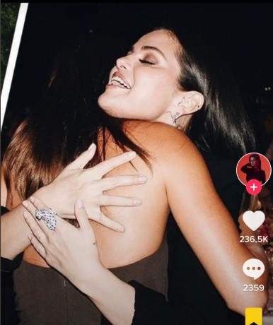 Selena Gomez și Hailey Bieber, apariție neașteptată la un eveniment. Cele două s-au pozat împreună / FOTO