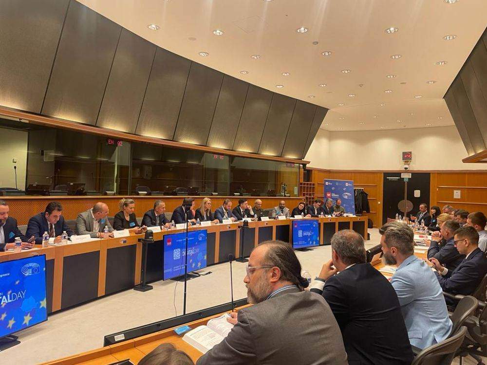 Parlamentul European a adoptat rezoluția de aderare a României la Schengen