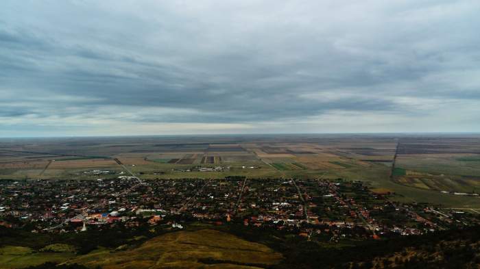 Satul din România unde oamenii trăiesc la nivel european. Au șosele și sistem de canalizare performant