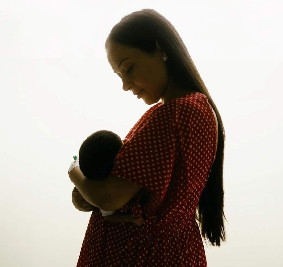 Cum vrea Vlăduța Lupău să investească banii de la botezul fiului ei. Artista și-a dezvăluit planurile pe care le are pentru Iair