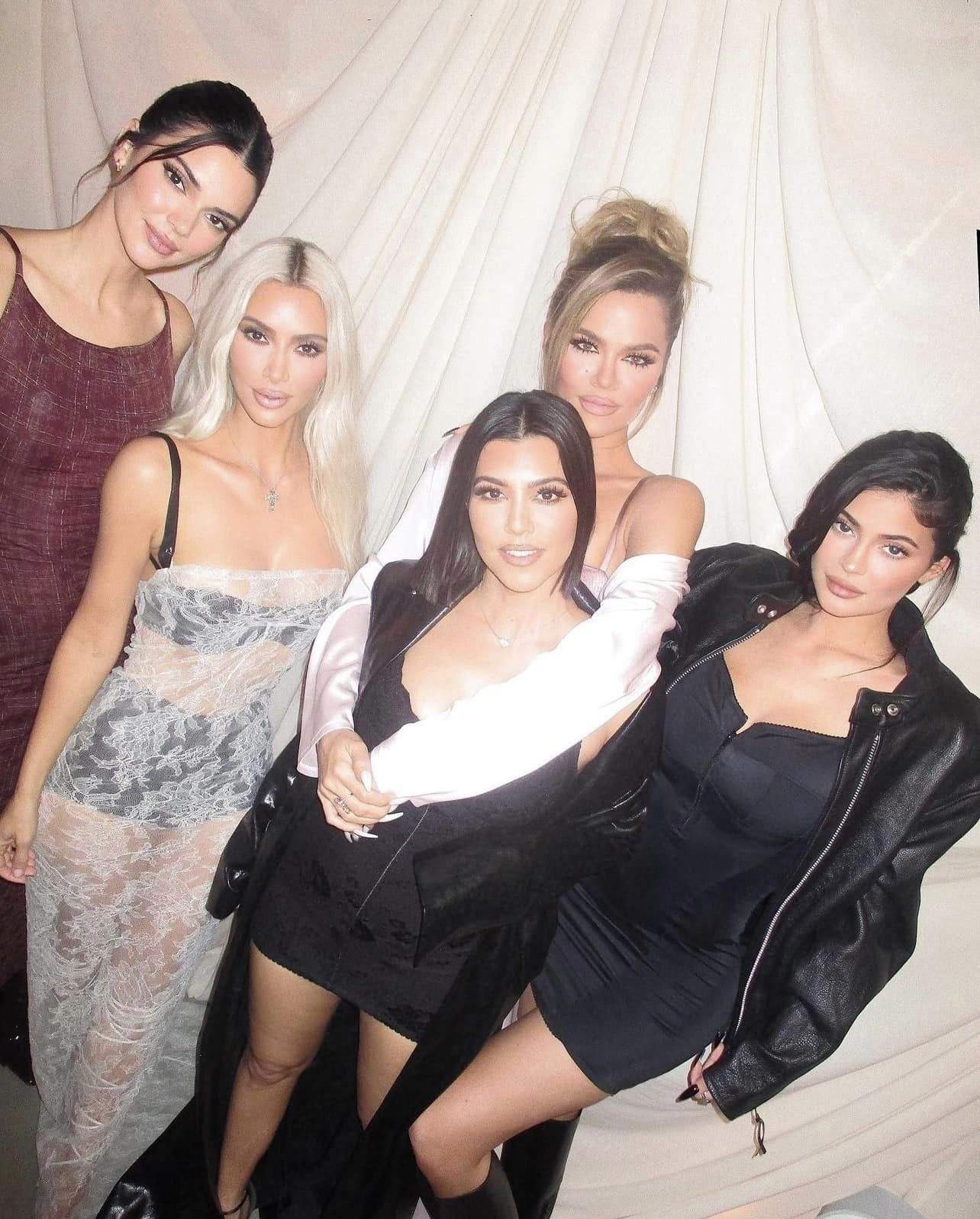 Kim Kardashian și-a celebrat onomastica. Cum a sărbătorit modelul internațional / FOTO