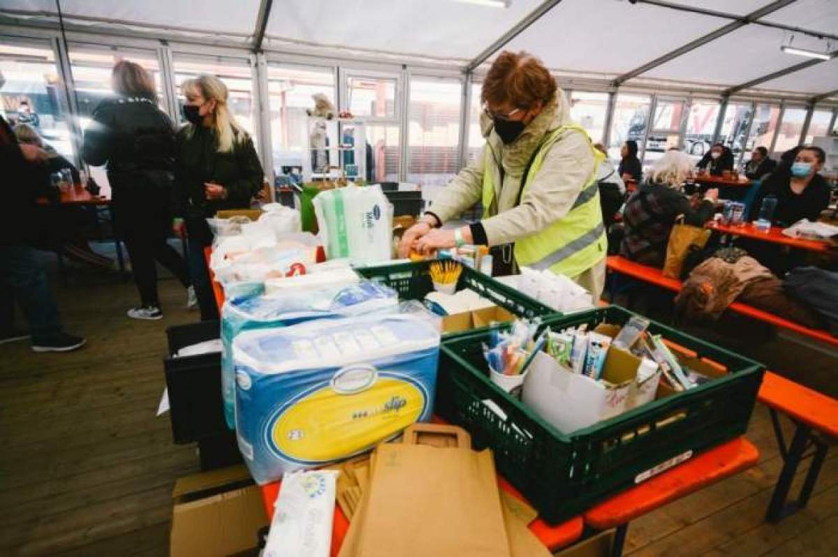 Românii primesc pachete alimentare din partea Guvernului. Ce condiții trebuie să îndeplinească și când se vor livra