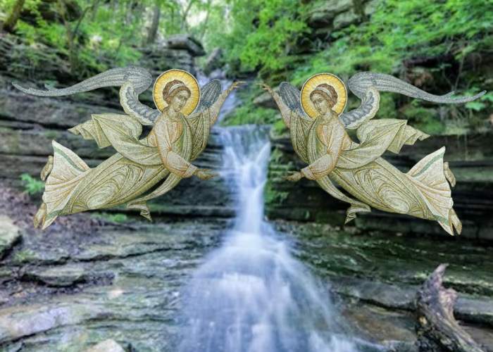 machetă cu izvor și îngeri