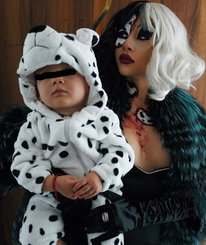 Nicole Cherry, imagine de senzație alături de fiica ei, de Halloween. Cum s-au costumat cele două / FOTO