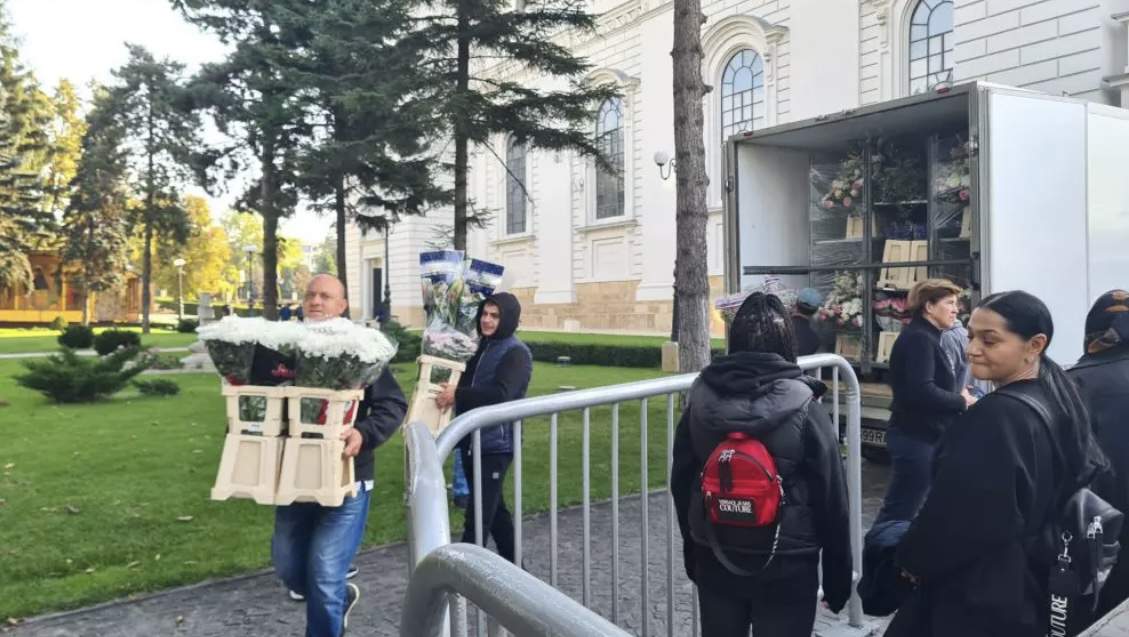 Peste 300.000 de credincioși sunt așteptați în pelerinaj la Sfânta Parascheva. Sărbătoarea are loc pe 14 octombrie / FOTO