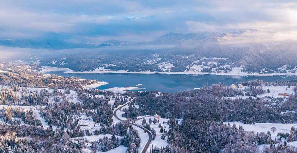 Locul din România unde oamenii ar scăpa de boli. Cei care ajung aici simt miracolul / FOTO