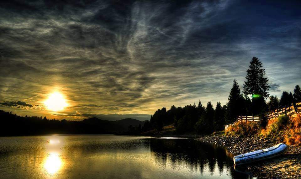 Locul din România unde oamenii ar scăpa de boli. Cei care ajung aici simt miracolul / FOTO