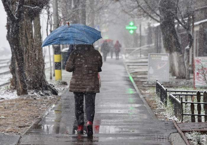Avertisment ANM de ultimă oră! Meteorologii anunță ploi, lapoviță și ninsori în România