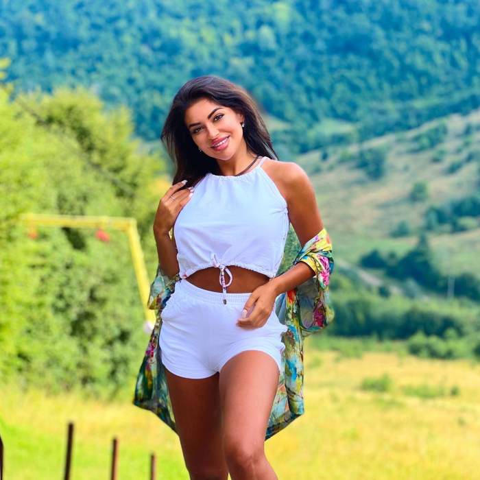 EXCLUSIV. Ce spune Elena Ionescu, după ce a fost surprinsă în tandrețuri cu Giorgos Athanasiadis. Declarațiile care dau peste cap tot ce s-a știut despre viața ei amoroasă până acum