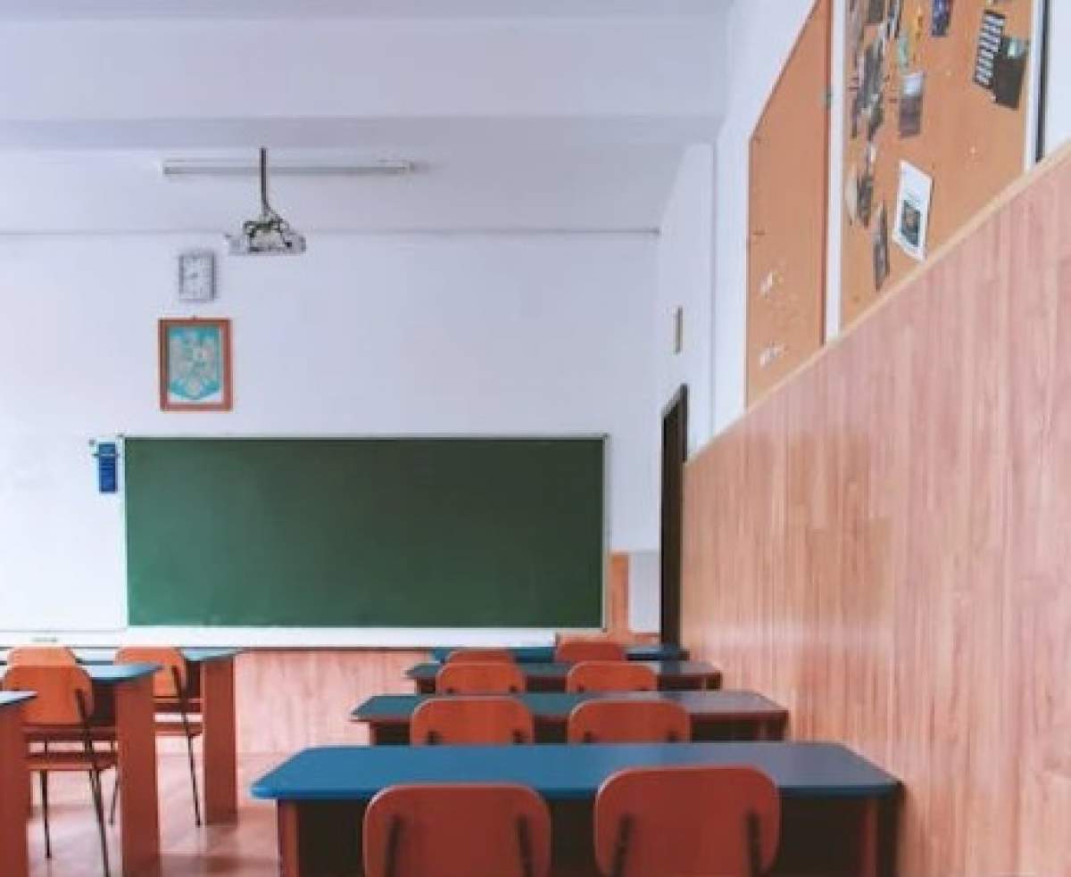 sală de clasă în școală