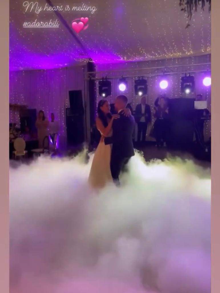 Nuntă mare în echipa lui Gigi Becali! Fotbalistul și iubita lui s-au căsătorit și și-au botezat fetița / VIDEO