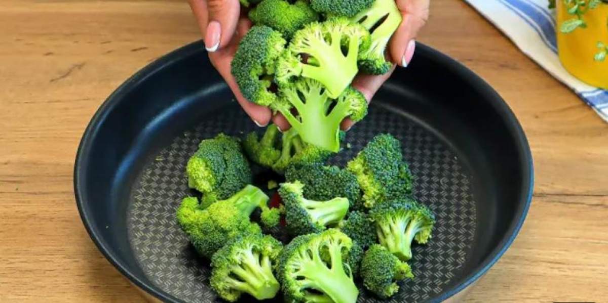 Cât se fierbe broccoli, de fapt. Secretul să fie crocant și plin de nutrienți