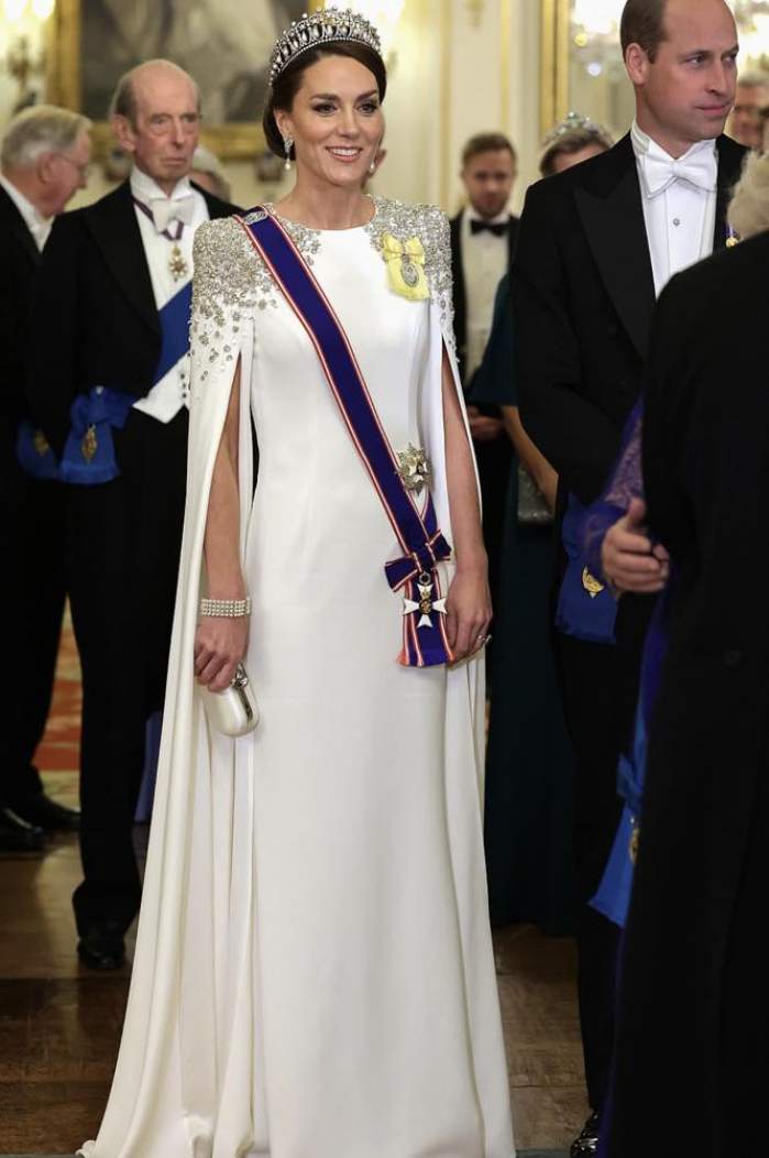 Cum s-a prezentat Kate Middleton la primul banchet regal în calitate de Prinţesă de Wales. Regele Charles al Marii Britanii, gazdă ca monarh pentru prima dată / VIDEO