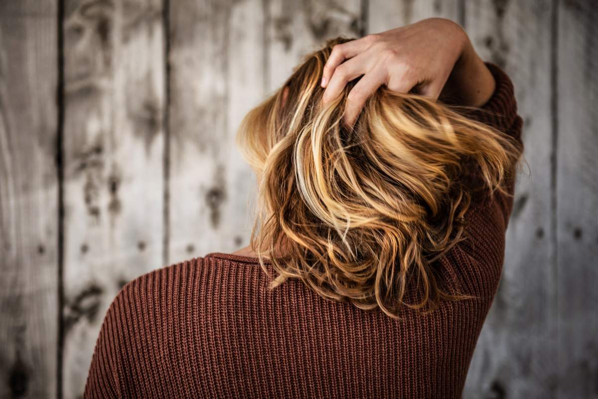 Ce se întâmplă dacă înghiți un fir de păr. Este sau nu periculos?