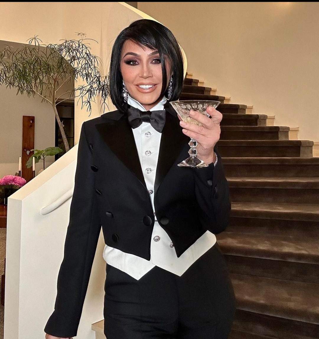 Anastasia Soare, prezentă la ziua de naștere a lui Kris Jenner. Cum s-a costumat românca: „O viață întreagă de fericire” / FOTO