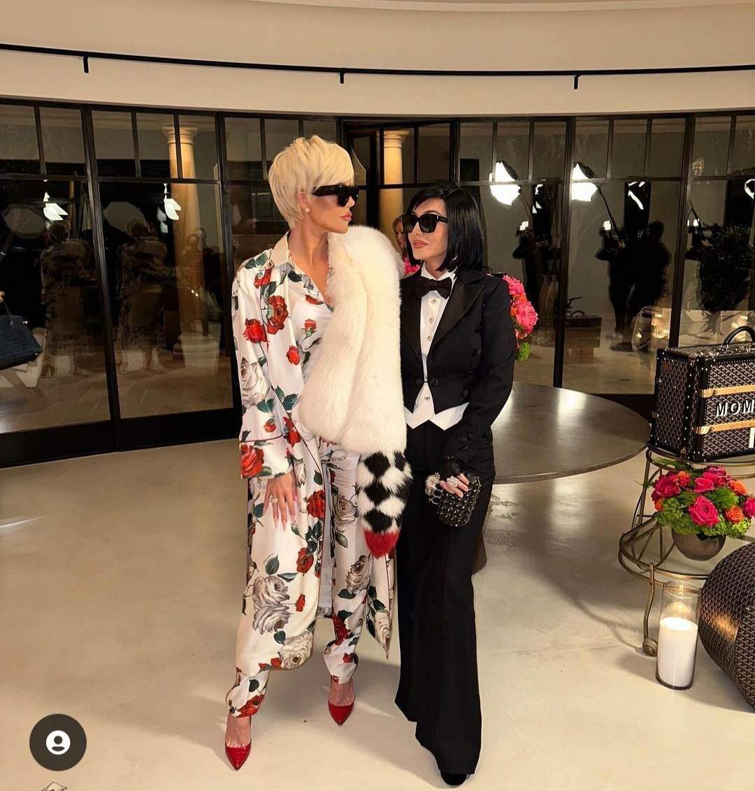 Anastasia Soare, prezentă la ziua de naștere a lui Kris Jenner. Cum s-a costumat românca: „O viață întreagă de fericire” / FOTO