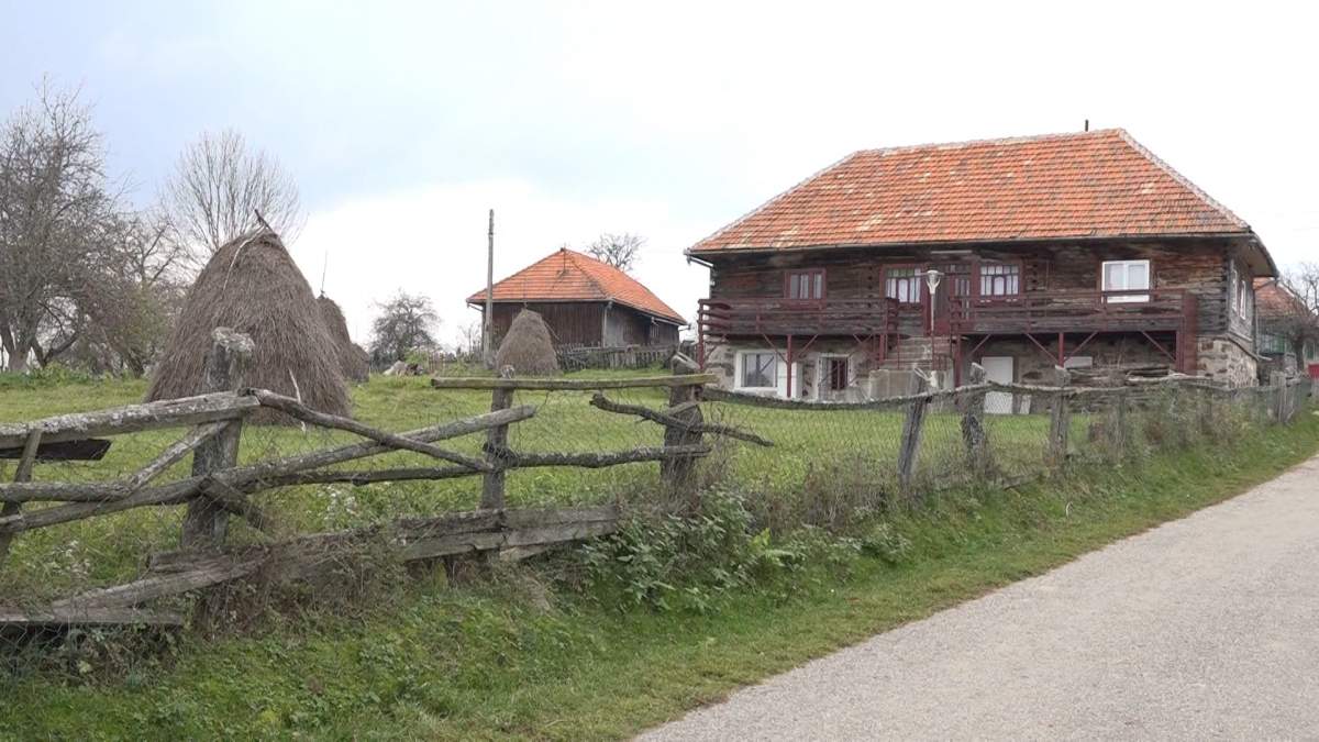 Locul din România care are 80 de locuitori. Aici se fac piste pentru biciclete, deși toți oamenii sunt trecuți de prima tinerețe. Investiția depășește 1,2 milioane de lei 