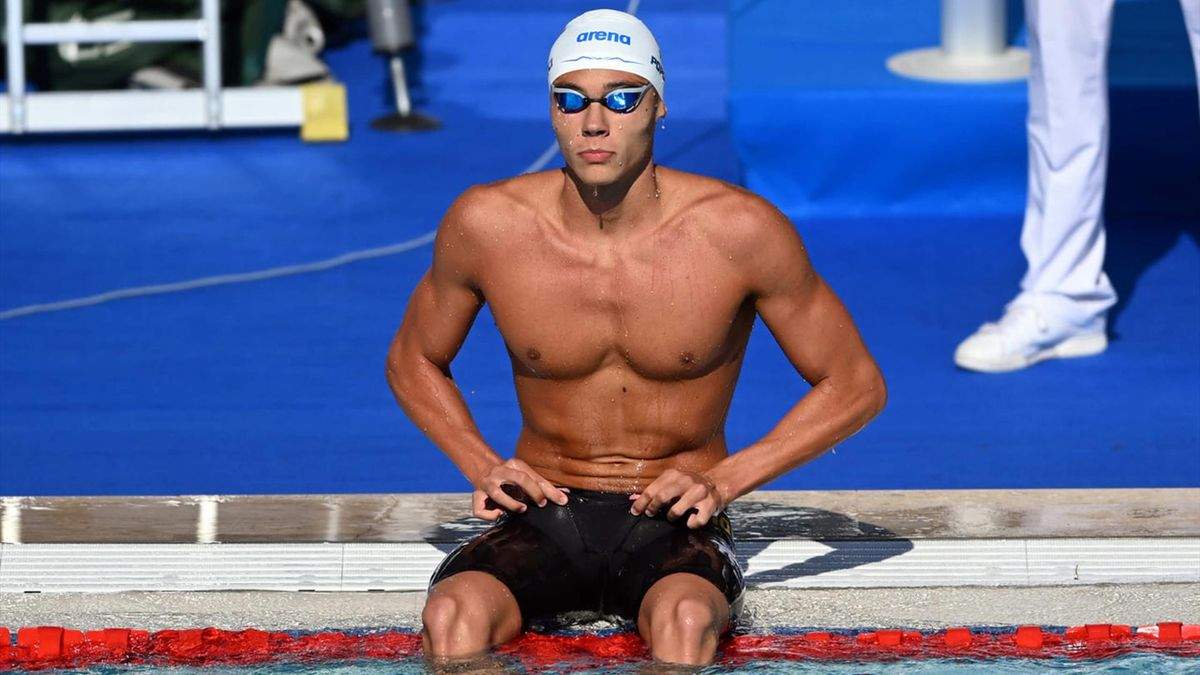 David Popovici, va participa la o competiție de înot în România. Multiplul campion mondial revine la bazin
