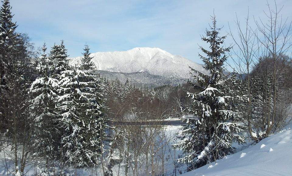 Orașul din România situat la cea mai mare altitudine. Ce găsești când ajungi aici? Imaginile sunt de vis / FOTO