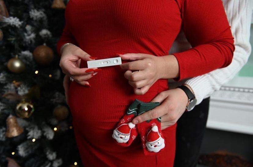 Ela și Petrică de la Mireasa vor deveni părinți! Imagini cu burtica de gravidă a câștigătoarei sezonului 4 / FOTO