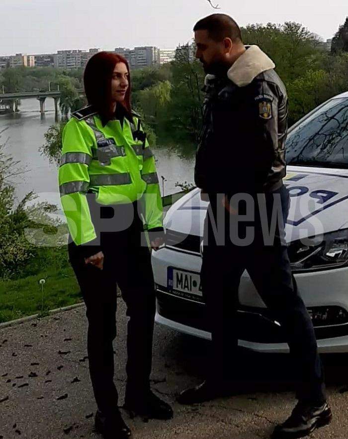 Moment tulburător, la mormântul unuia dintre bărbații răpiți și torturați de polițiști / Sărbători în lacrimi pentru copiii rămași fără tată