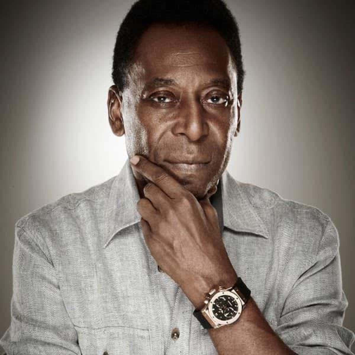 Pele va fi înmormântat la cel mai înalt cimitir din lume cu 14 etaje, grădina tropicală și un muzeu de mașini. Pele