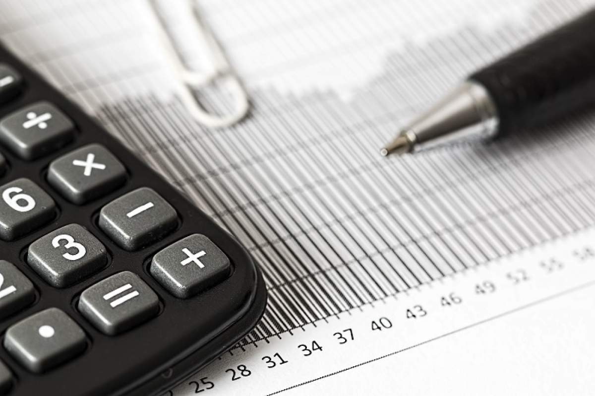 Ce taxe vor fi majorate în 2023