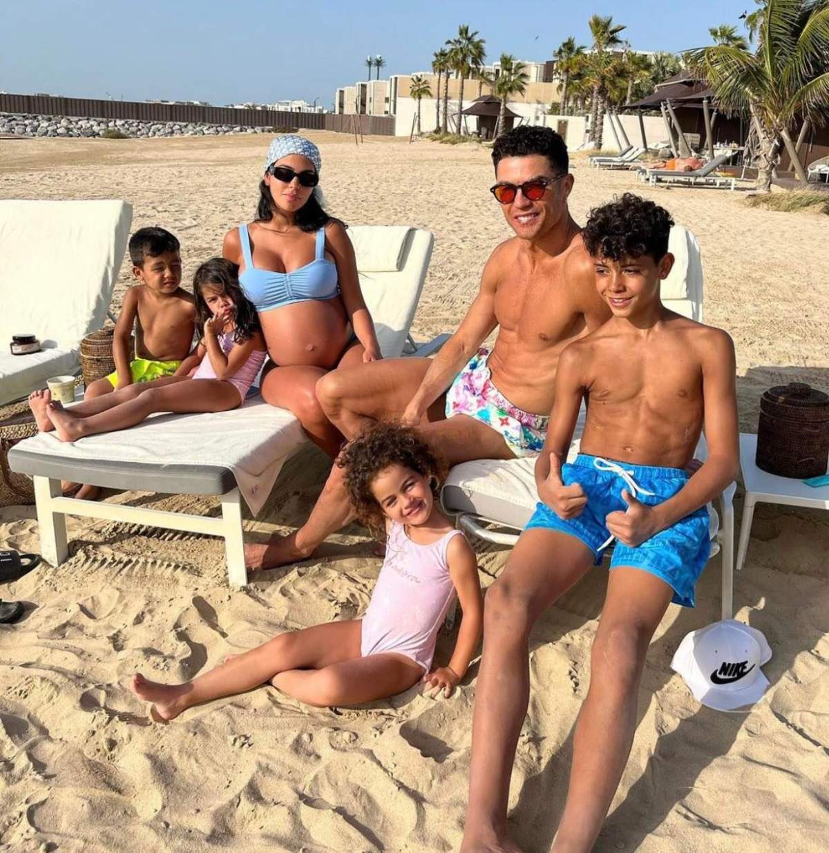 Cum arată iubita lui Cristiano Ronaldo cu burtică Cum arată iubita lui Cristiano Ronaldo cu burtică