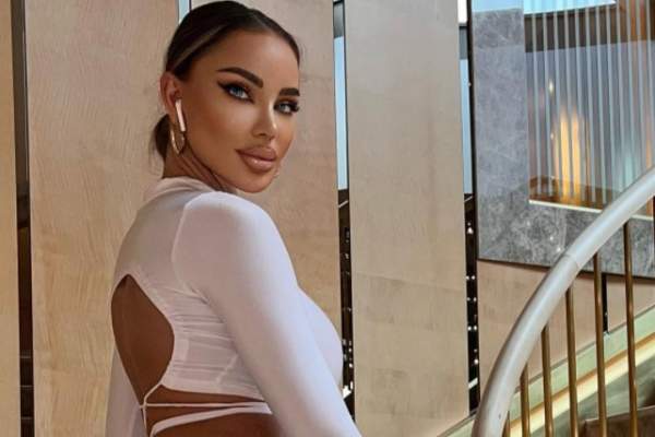 Bianca Drăgușanu și-a reinjectat buzele. Cum arată acum vedeta: „Aici sunt vânătă” / FOTO