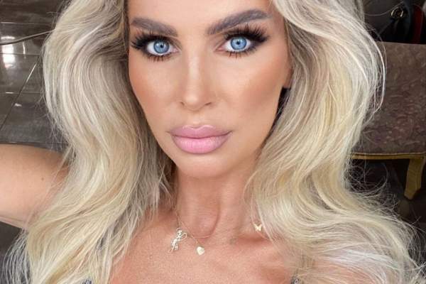 Andreea Bănică s-a fotografiat în lenjerie intimă. Imaginea incendiară cu care și-a surprins fanii: “Fiecare este liber să facă ce vrea” / FOTO