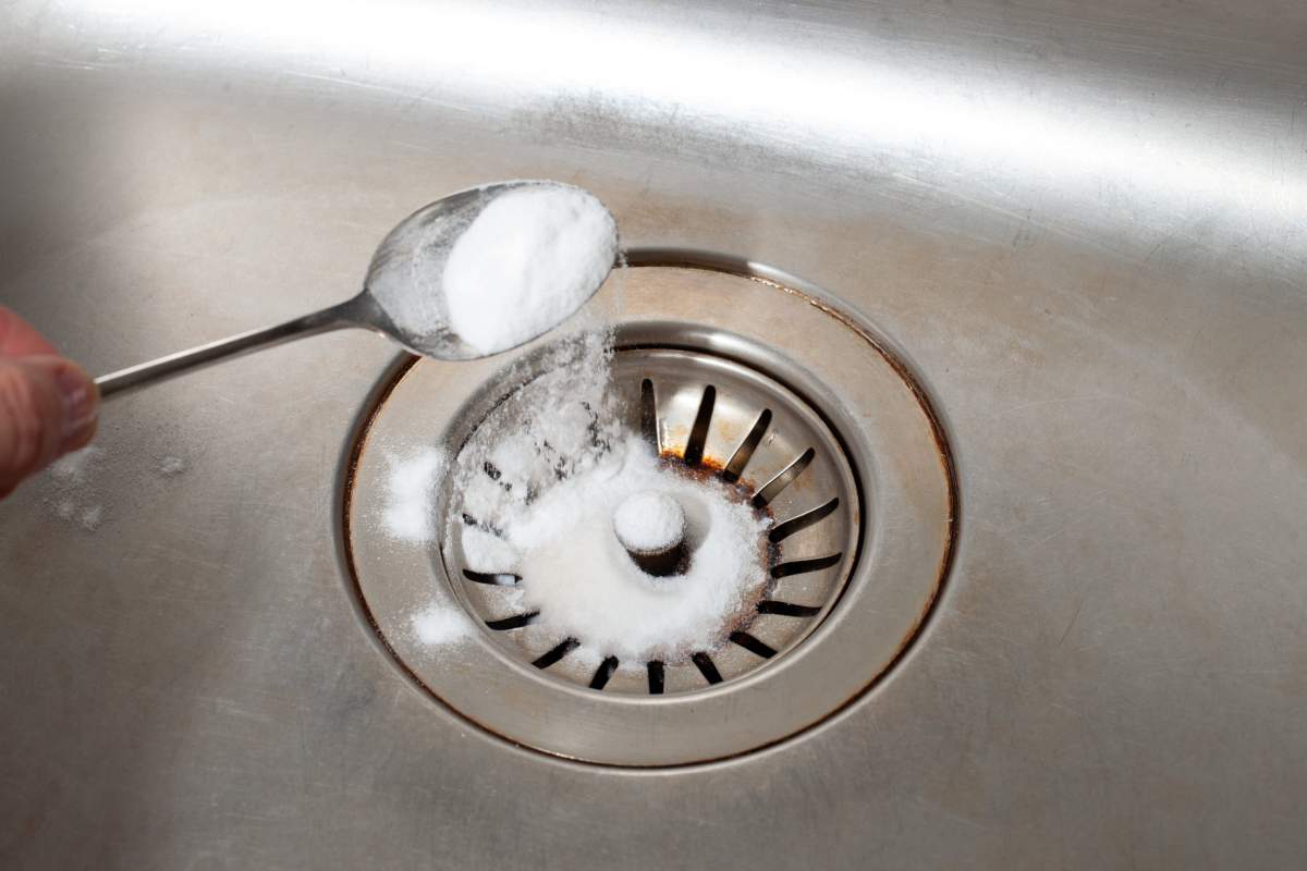 Chiuvetă desfundată cu ajutorul bicarbonatului de sodiu! Cum să desfunzi chiuveta cu bicarbonat de sodiu. Trucul util gospodinelor