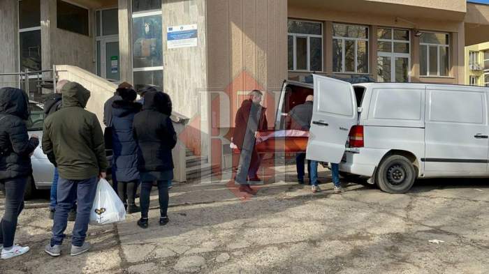 Imagini cutremurătoare de la morga din Iași. Trupurile morților accidentului din Bălțați, ridicate de rude și duse acasă