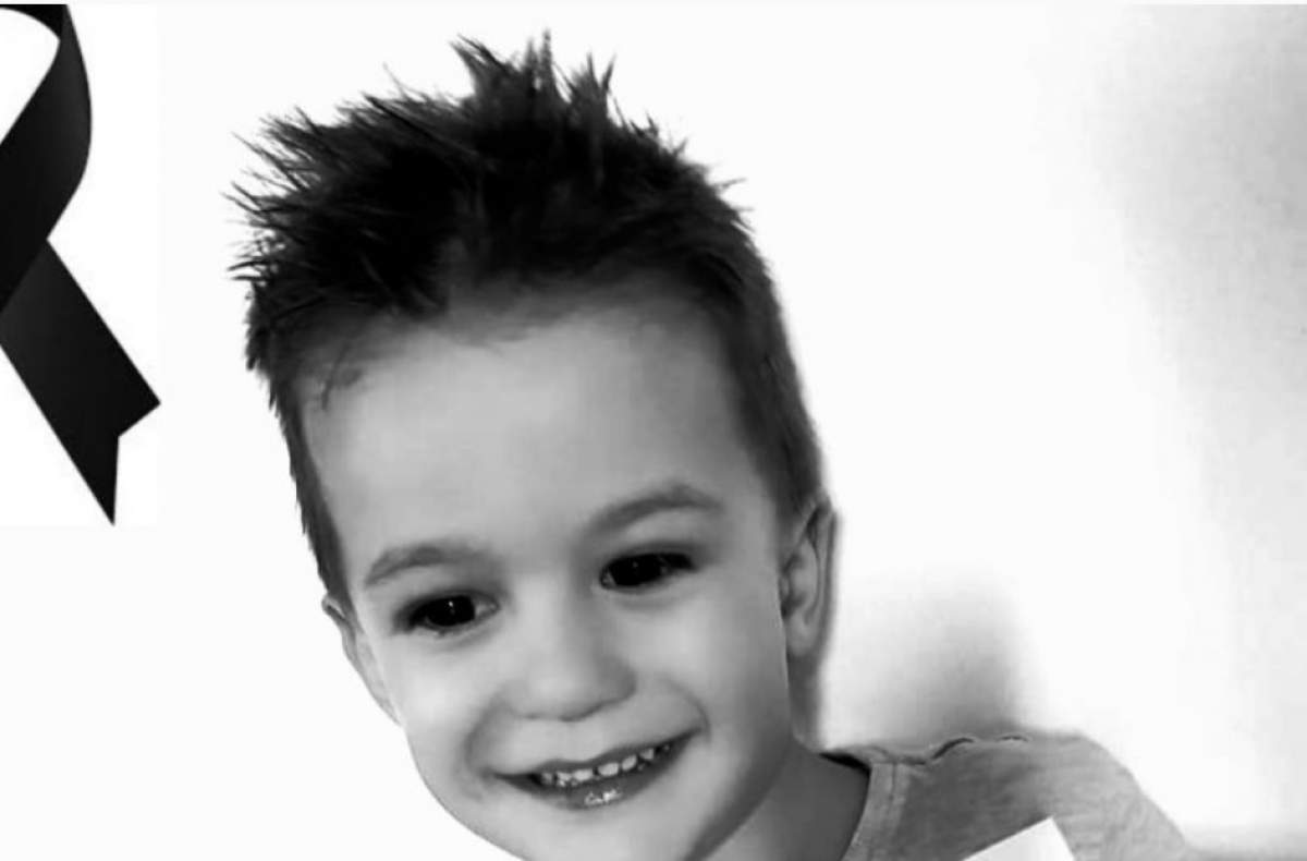 Un băiețel din Arad s-a stins din viață la numai cinci ani. David Alexandru a pierdut lupta cu o boală nemiloasă