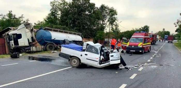 Doi soți s-au stins din viață, după ce un accident rutier a avut loc în Buzău. Autovehiculul în care se aflau a intrat într-un TIR