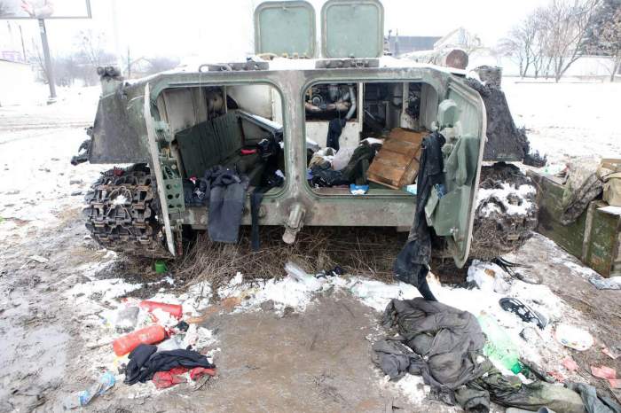 Ucrainenii se luptă eroic pentru țară. Armata a distrus blindatele rusești, în Harkov: „Orașul este complet curățat de inamic” / FOTO