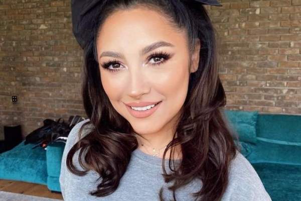 Dieta ușoară cu care Andra a scăpat de șapte kilograme, în două luni. Artista a dezvăluit secretul