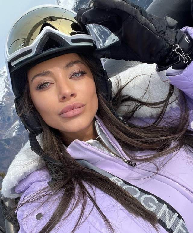 oana marica la ski pe partie